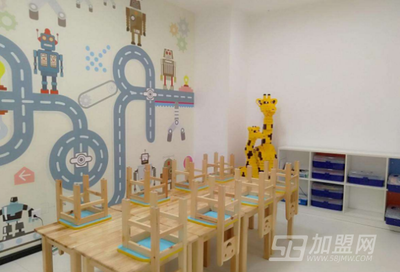 瓦力工廠機(jī)器人加盟 開啟智慧教育新藍(lán)海，專業(yè)咨詢服務(wù)助力成功